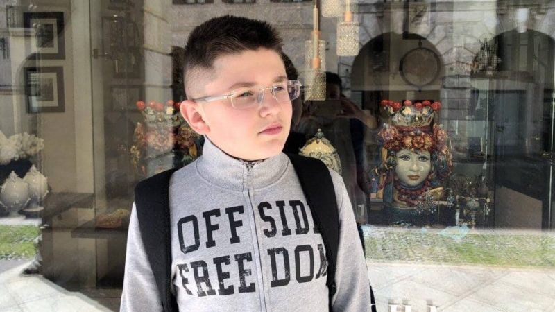 Ukrajinský chlapec vypráví, jak ho Rusové v zajetí nutili uklízet mučírnu